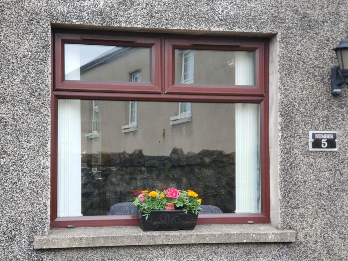 Minimum Stay Two Nights Larne Exterior foto