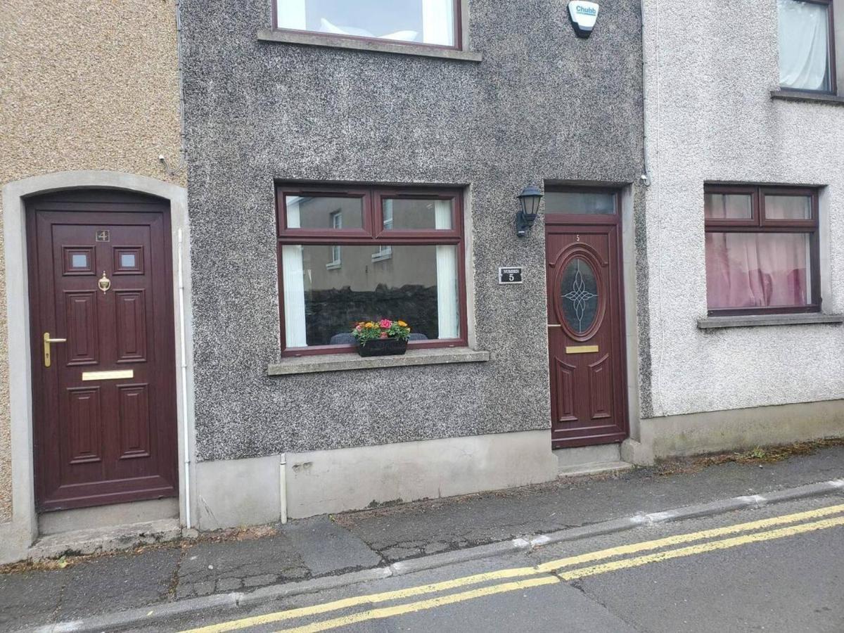 Minimum Stay Two Nights Larne Exterior foto